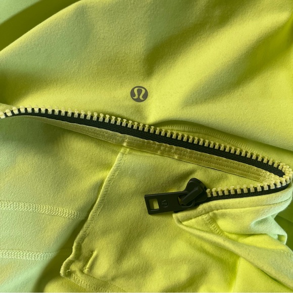 LULULEMON DEFINE JACKET SUPER SOFT HIGHLIGHT YELLOW 8 - Picture 6 of 11